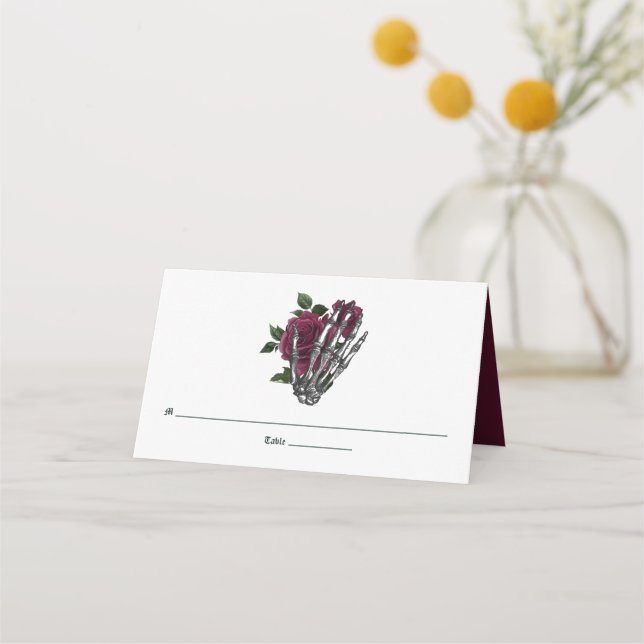 Cartão De Mesa Casamento Gótico de Esqueleto Floral Burgundy (Frente)