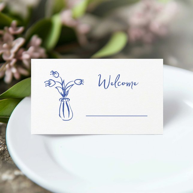 Cartão De Mesa Chá de panela Desenho Da Mão Escrivível Whimsical (whimsical doodle blue flower vase welcome place card for bridal shower)