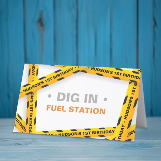 Cartão De Mesa Executante de Mesa de Aniversário da Construção -  (Personalized Label)