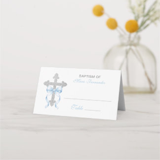 Cartão De Mesa Menino Elegante Batismo Laço Azul Cruz Prata Brilh