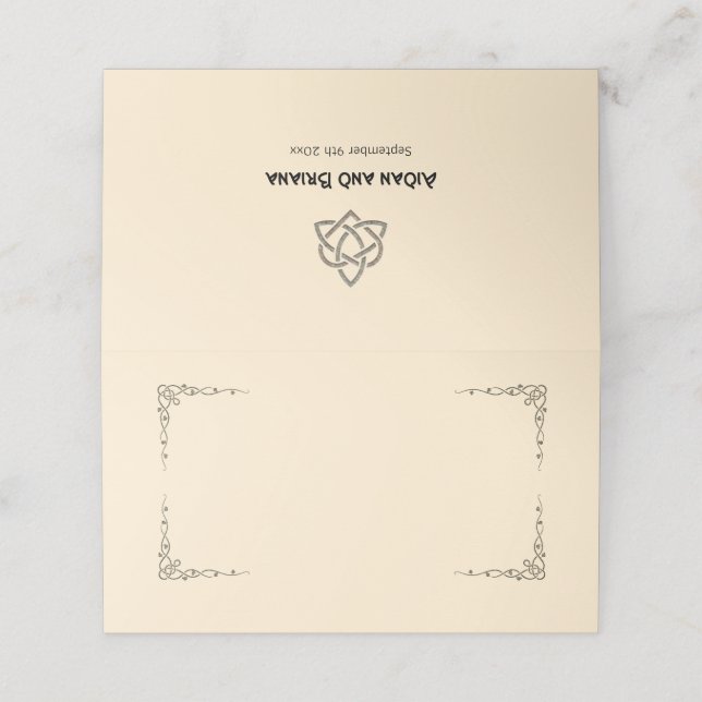 Cartão De Mesa Símbolos celtas e vazio foliar (Exterior/Desdobrado)