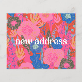 Cartão de mudança para novo lar com flores vermelh