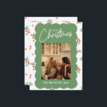 Cartão de Natal Holly Scallop<br><div class="desc">Projetado com amor em San Antonio,  🤠 TX</div>