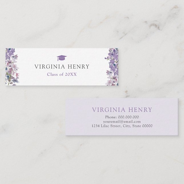 Cartão de Nome de Graduado Elegante (Elegant Lilac Graduate Name Card by Painted Paperie
)