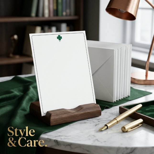 Cartão de Nota Clássico com Marca de Trevo de Quat (Classic Style Note Card with Four Leaf Clover Mark)
