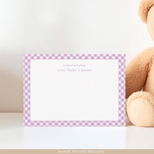 Cartão de Nota de Berçário de Xadrez Lavanda Fofa (Baby note card shown in 3.5 x 2.5 inches. Add the baby name and choose the paper and corner style.)