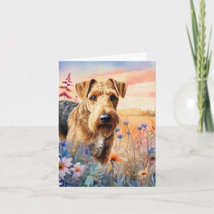 Cartão De Notas Cachorro Airedale Terrier em uma Campina de Flores