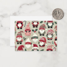 Gnomo de Natal Coordenando a Etiqueta do Presente