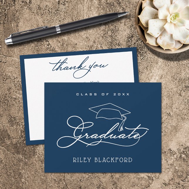 Cartão De Notas Marinho Boné formando azul (Graduation cap on navy blue flat thank you note cards have room for your message on the back.)