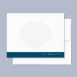 Cartão De Notas Papelaria da Família com Faixa Azul Marinho de Con<br><div class="desc">Este design apresenta uma concha desbotada ao fundo com uma faixa na parte inferior para o seu nome/texto. Clique no botão personalizar se desejar ajustar os elementos do design e/ou modificar ainda mais o texto! Variações deste design, cores adicionais, bem como produtos coordenados estão disponíveis em nossa loja, zazzle.com/store/doodlelulu. Entre...</div>