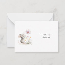 Cartão De Notas Storybook Mouse Picking a Pink Wildflower