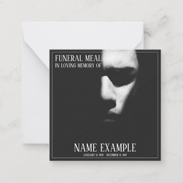 Cartão De Notas Um rosto dormindo em meia sombra (Frente)