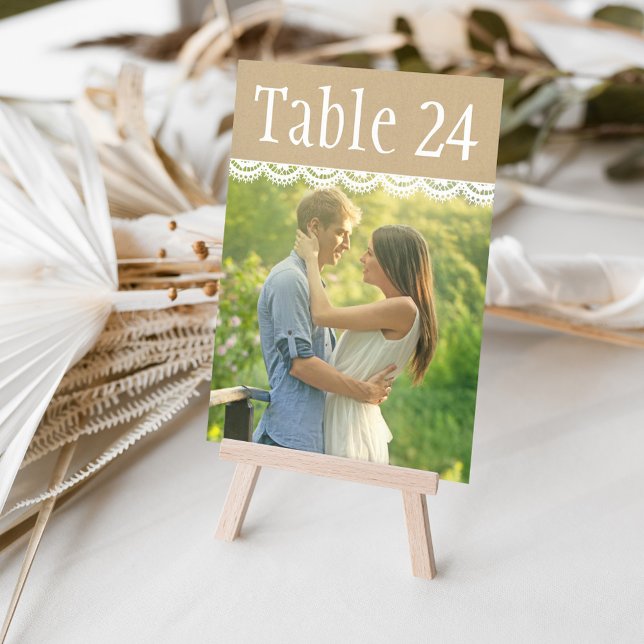 Cartão de Número de Mesa com Foto Rustic Kraft e R (Criador carregado)