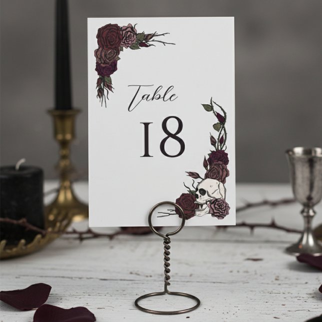 Cartão de Número de Mesa de Casamento Gótico de Cr (Gothic Wedding Table Number Cards for Halloween, Hallowedding Party. Botanical Dark Floral Skull )