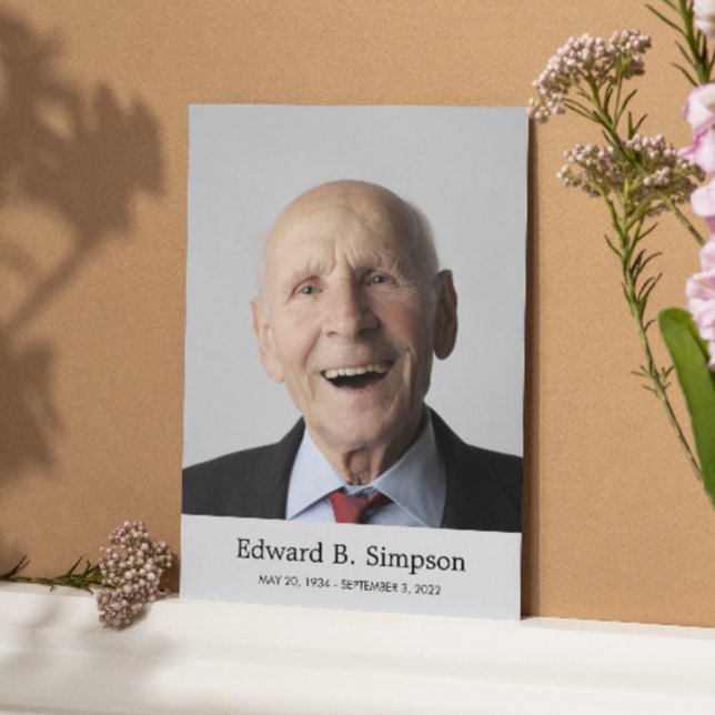 Cartão De Oração Funeral Da Cinza Clássica Com Fot (Criador carregado)