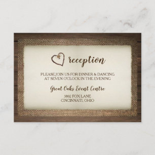 Cartão de Recepção de Casamento Coração de Madeira