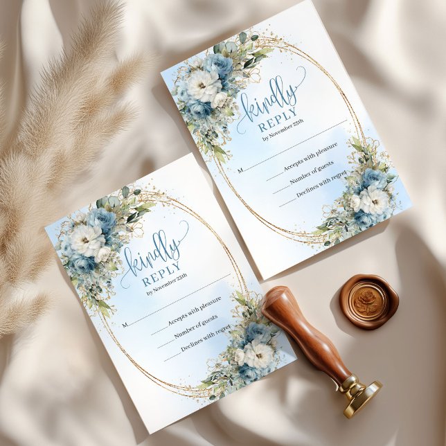 Cartão de Resposta de Casamento Elegante Flores Br (Elegant Blue White Florals Gold Wedding RSVP Card)