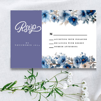 Cartão de Resposta de Casamento Floral Azul Empoei