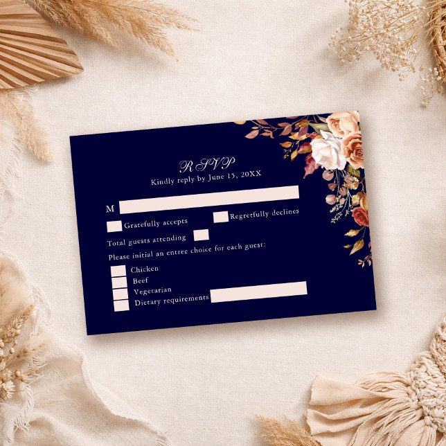 Cartão de Resposta de Casamento Floral Azul Marinh (Navy Blue Burnt Orange Floral Wedding RSVP Card on a neutral boho table.
)