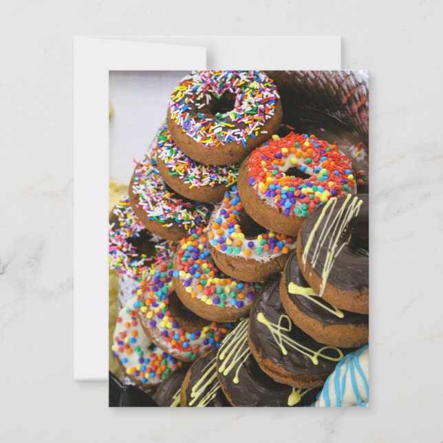 cartão de RSVP com donuts na frente (Frente)