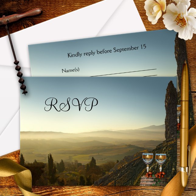 Cartão de RSVP de Vinícola ou Tema de Vinho (Modern RSVP card with two glasses and grapes on a wine barrel, overlooking a beautiful landscape)