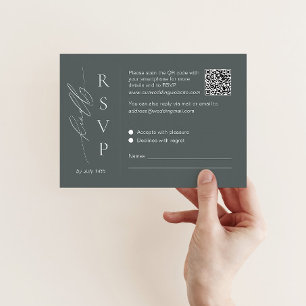 Cartão de RSVP verde sálvia com código QR e letra 