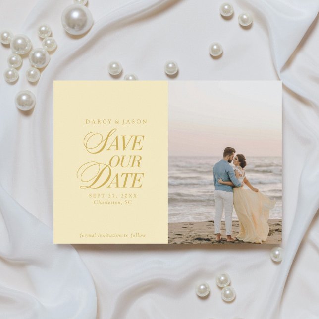 Cartão de Salvar a Data Amarelo Manteiga com Elegâ (Classy Butter Yellow Elegant Save the Date Card)