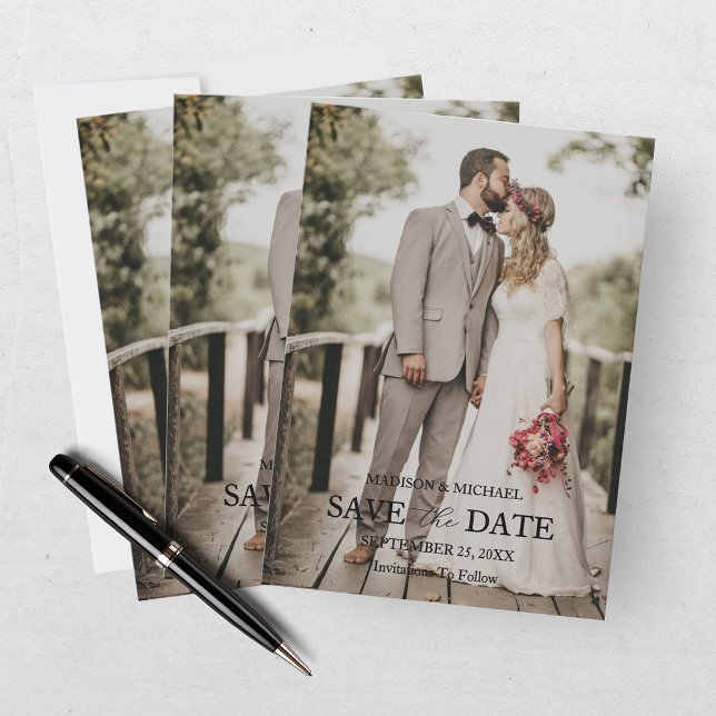 Cartão de Save the Date de Casamento com Foto e Le (Criador carregado)