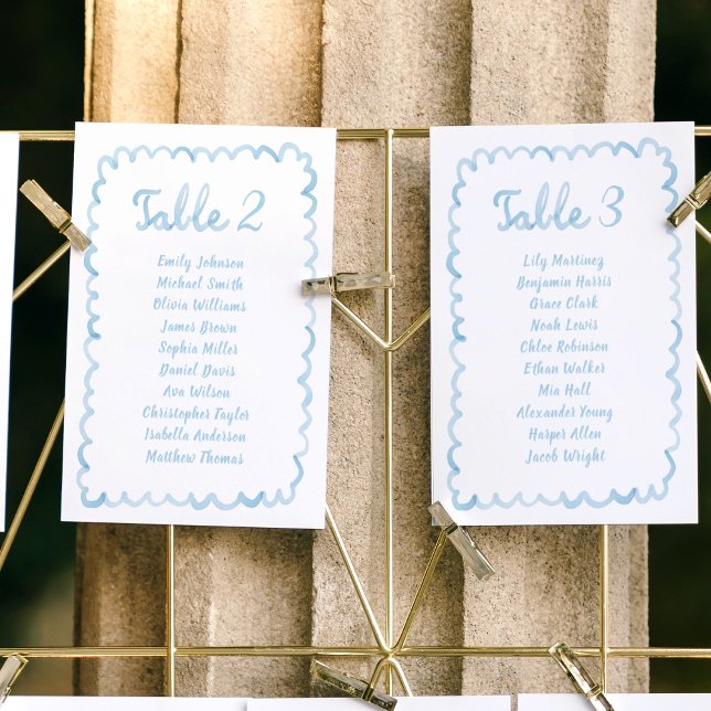 Cartão De Sentado Azul Claro Desenho À Mão (Criador carregado)