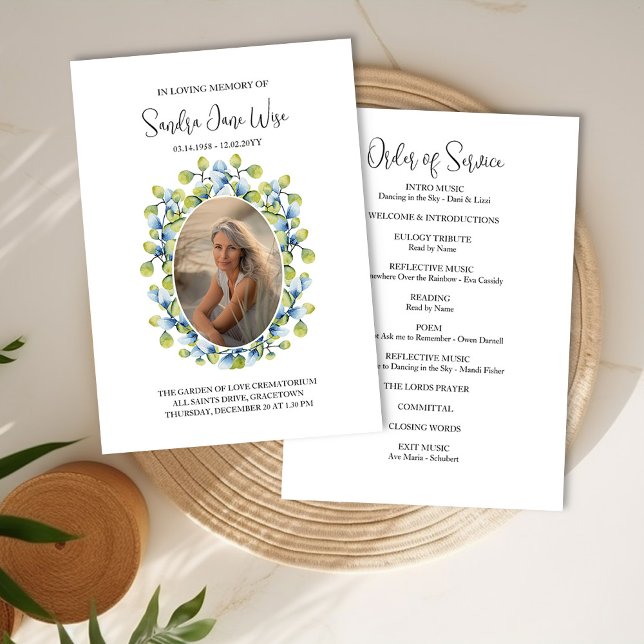 Cartão de Serviço de Foto de Quadro Greenerado (Funeral Order of Service Program with photo framed with greenery by Darling & May)