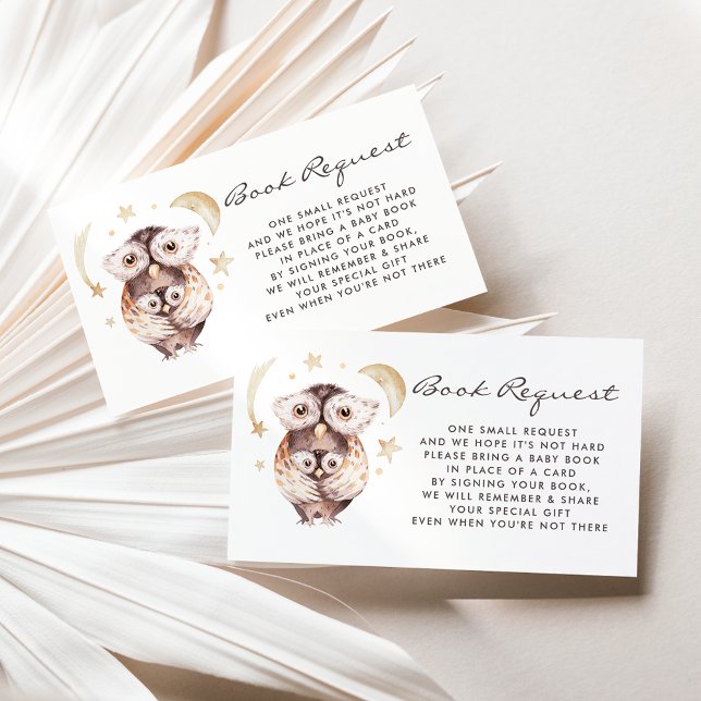 Cartão de Solicitação de Livro de Boho e Mamãe de  (Woodland theme baby shower book request card featuring watercolor mommy and baby owl.)