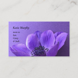 Cartão De Visita Anêmona púrpura sobre fundo de cor semelhante