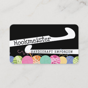 Cartão De Visita Anzóis de crochê com bolas de fio coloridas