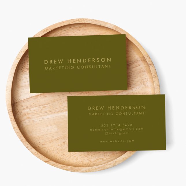 Cartão De Visita Azeitona Dourada | Profissional moderno minimalist (Make a lasting impression with this sleek olive green and gold custom business card design)