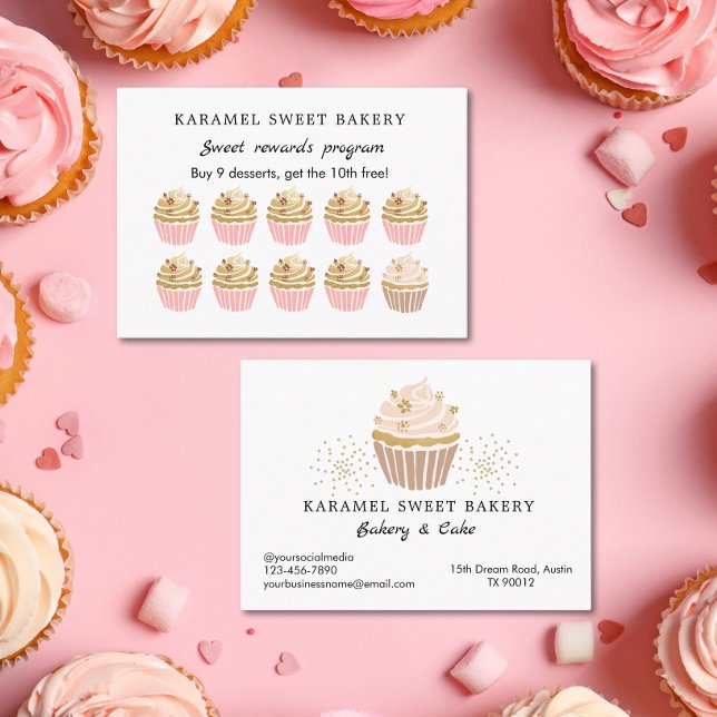 Cartão De Visita Cartão-fidelidade de recompensa do Programa de Cup (Blush Pink Gold Cupcakes Reward Program Loyalty card)