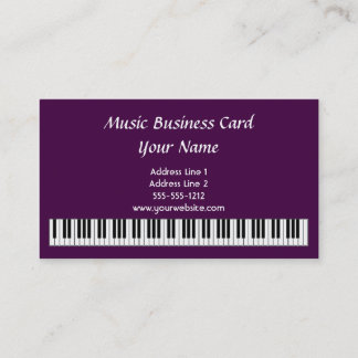 Cartão de visita chave do piano no roxo