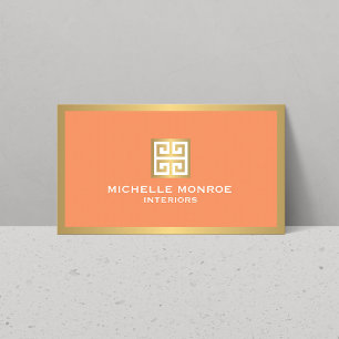 Cartão De Visita Chave grega Dourada no Coral Interior Designer