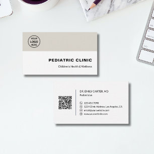 Cartão de Visita Clínica Pediátrica Logo QR Person