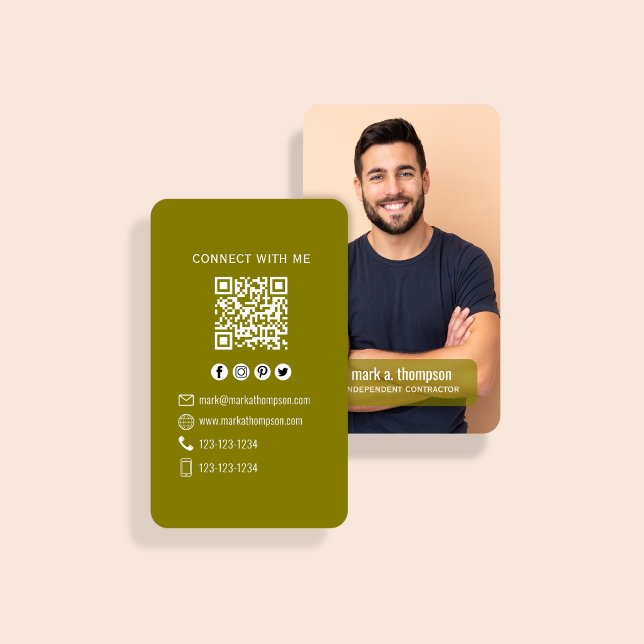 Cartão De Visita Código QR de Foto Tons da Terra Conecte-se Comigo (Olive green QR code card with photo and clean modern contact layout)