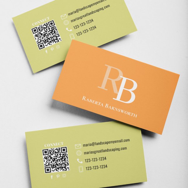 Cartão De Visita Código QR de Monograma Simples Laranja | Conecte-s (Orange and yellow gold two toned business card.)