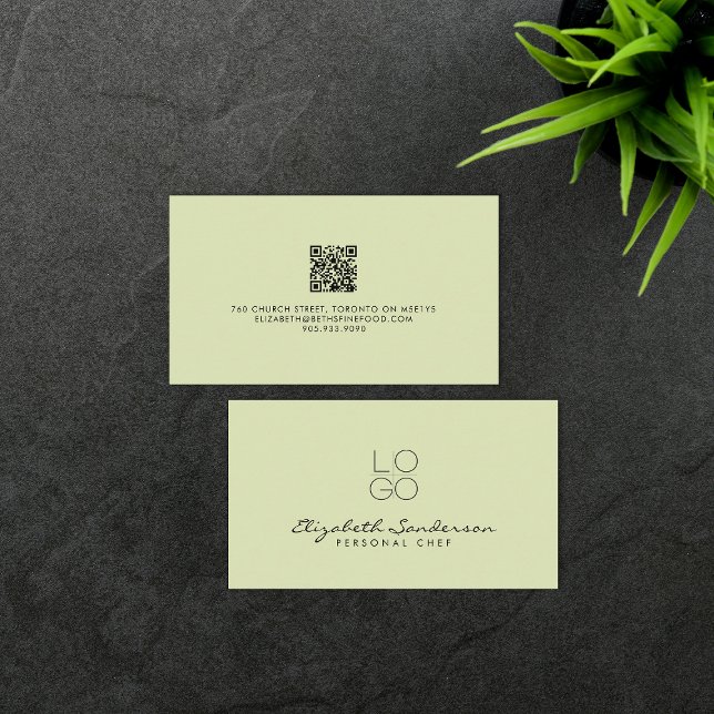 Cartão De Visita CÓDIGO QR de Script de Luxo Verde Elegante Sage (Criador carregado)