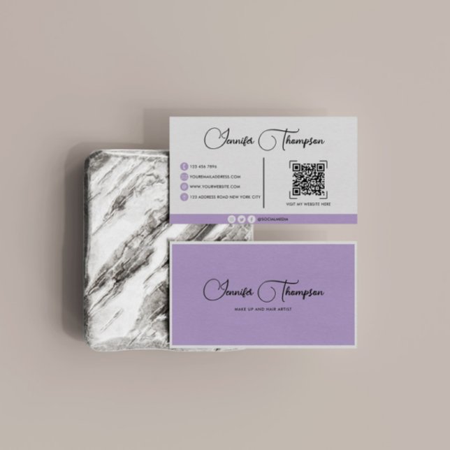 Cartão De Visita Código QR de Script Roxo Profissional Moderno (Criador carregado)