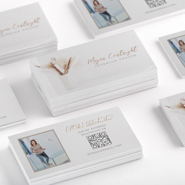 Cartão De Visita Código QR Design de interior moderno Foto de natur (Criador carregado)