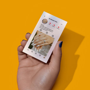 Cartão De Visita Código Qr instagram de Salão de Unhas Moderno Holo