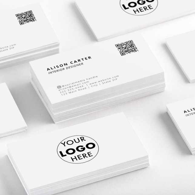 Cartão De Visita Código QR | Logotipo | Esbranquiçado | Design mode (Stacks of off white business cards showing the front of the card with QR code and logo at the back.)