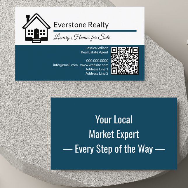 Cartão De Visita Código QR Profissional Imobiliário (Modern real estate business card with home logo, QR code, custom details & catchy back hook design.)