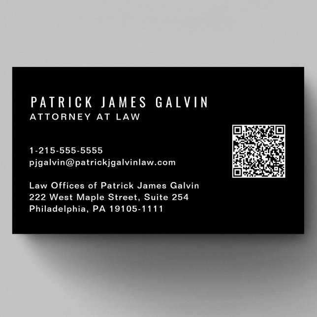 Cartão De Visita Código QR profissional mínimo moderno preto (Capture attention, make connections, and leave a lasting impression with our modern QR business card)