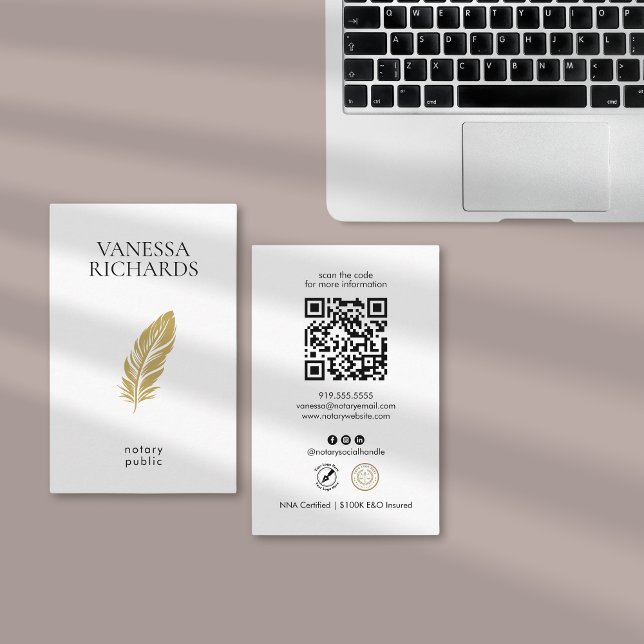 Cartão De Visita Código QR Simples de Foto Notícia de Folha Dourada (Criador carregado)