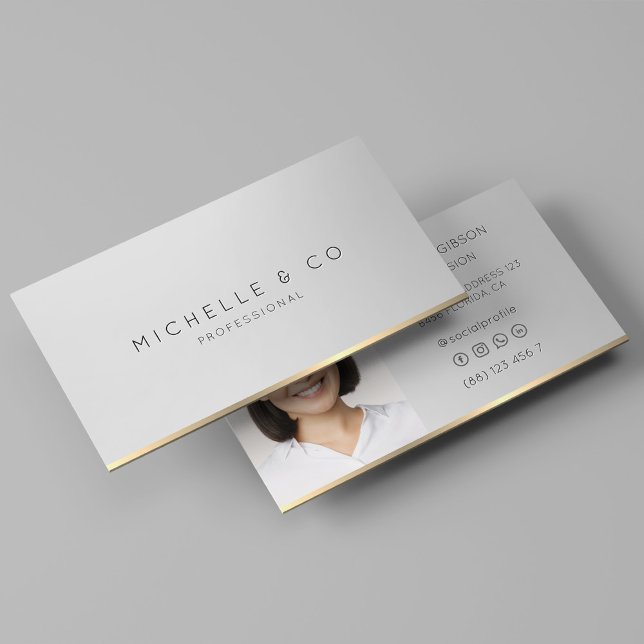 Cartão De Visita Consultor Dourado Mínimo Profissional Silver Faux (Minimal Professional Silver Faux Gold Consultant Business Card
)