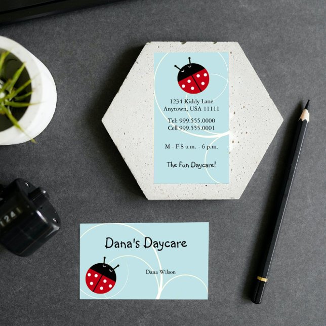 Cartão de visita de Daycare de Ladybug (Blue Ladybug Daycare Business Card)